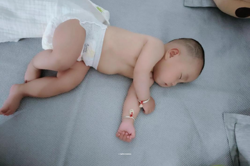 汕头宝宝口水多怎么回事